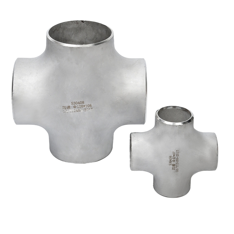 Cross de tubo iguales de acero inoxidable con enchufes soldados